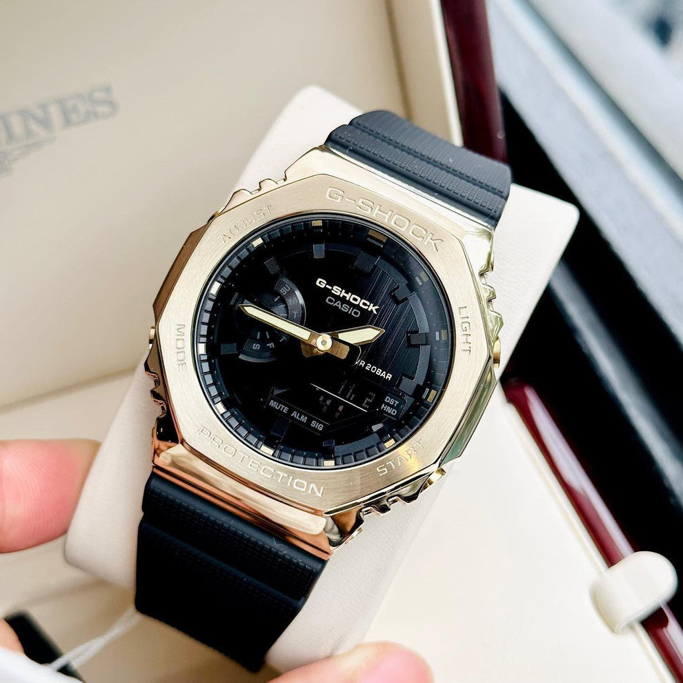 GM-2100 FULL METAL GOLD BEZEL BLACK DAIL WATCH